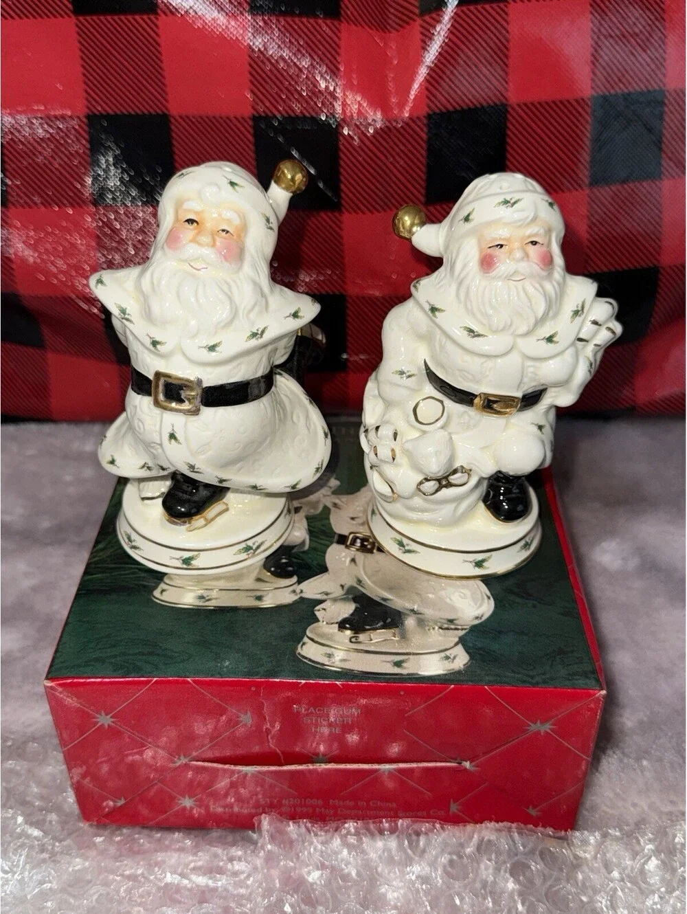 🎅🏻 Christmas Happy Holidays Salt And Paper Shaker Santa Clause Set